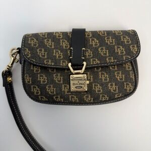 Dooney &‎ Bourke Signature DB Monogram Wristlet Clutch Brown Tan Canvas Leather